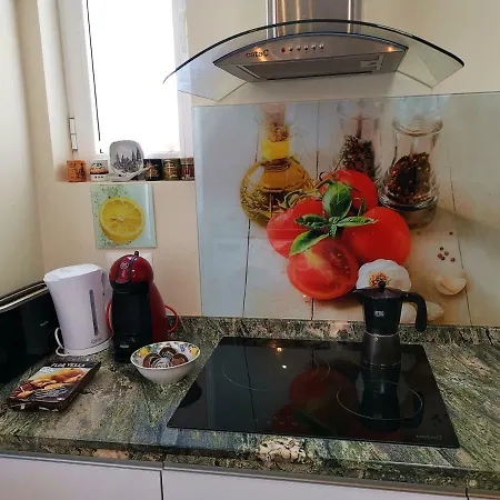 Apartment Genuar 3 Bedroom Close To Malaga