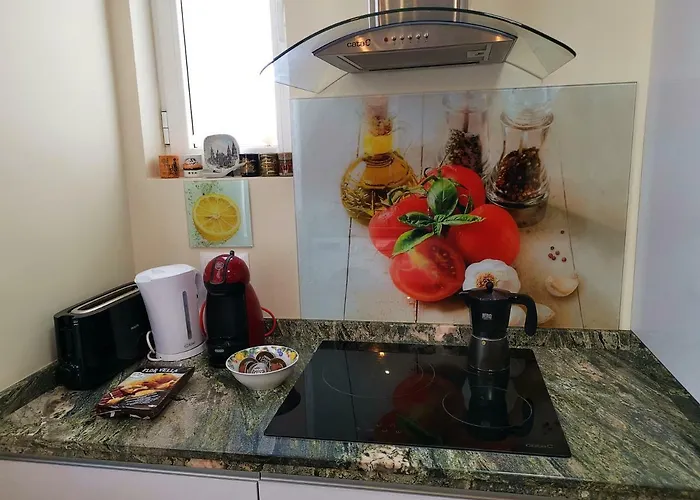 Apartment Genuar 3 Bedroom Close To Málaga
